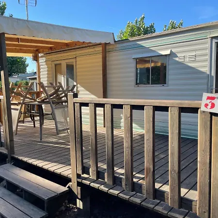 キャンプ場 Mobli-home Dans Camping Municipal *